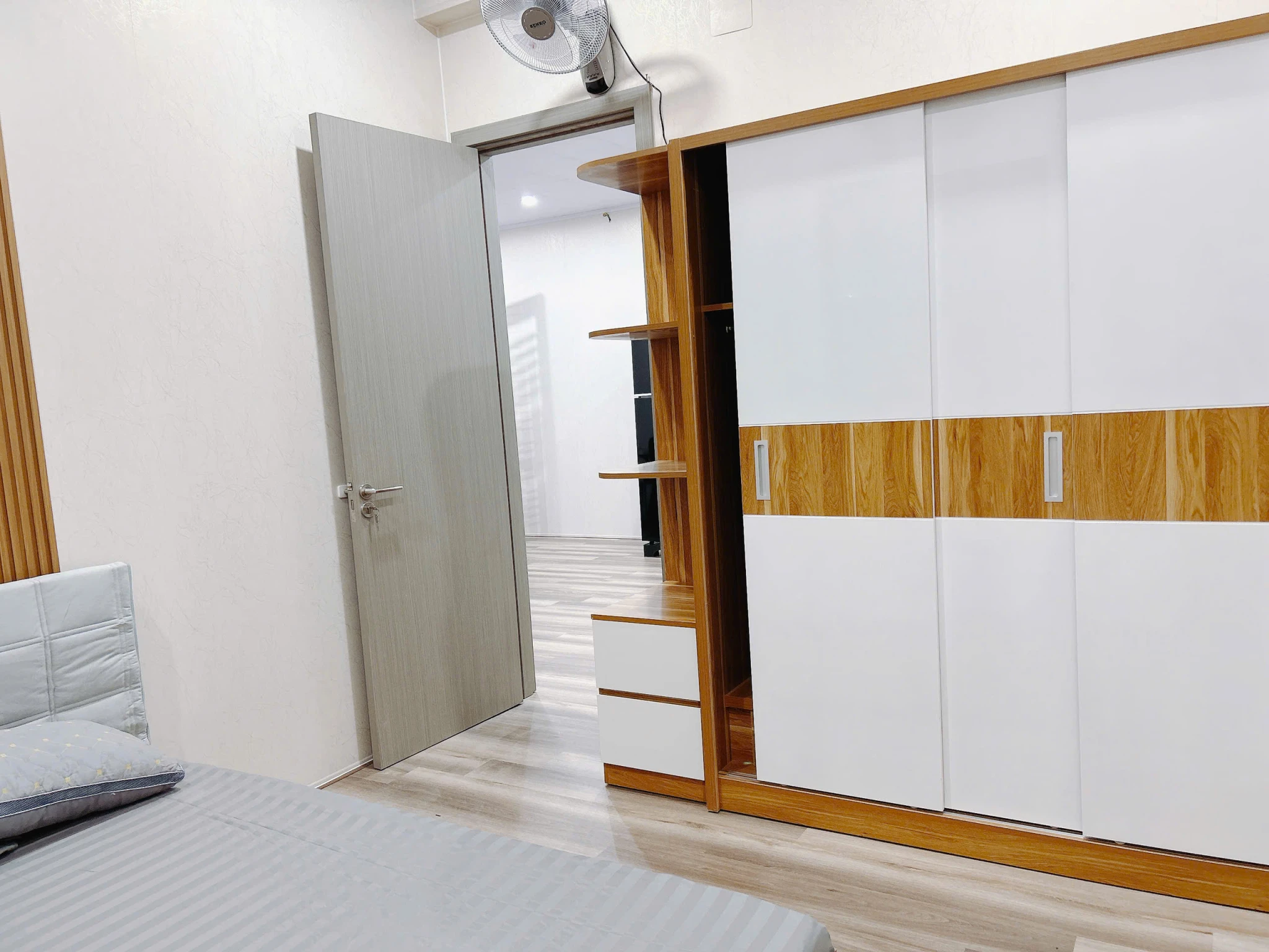 CHO THUÊ CĂN HỘ VIEW CẦU THUẬN PHƯỚC – CĂN GÓC, FULL NỘI THẤT MỚI 100%