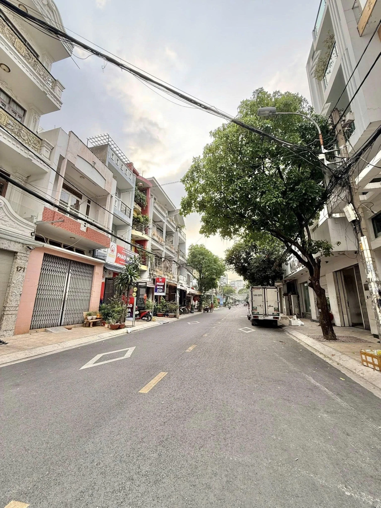 Bán nhà Mặt tiền Thành Công - giao Tân Sơn Nhì, 4,1x18m, 2 Tầng - tiện xây, sổ A4, 12,5 tỷ.