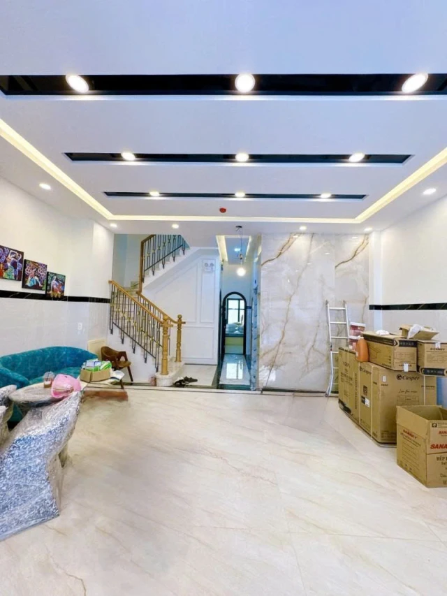 Bán nhà HXH 6m Lưu Nhân Chú - giao Phạm Văn Hai, 5,8x18m, 4 Tầng - 12PN, chỉ 20,5 Tỷ,
