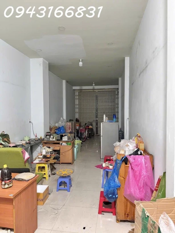 Bán nhà mặt phố Lạc Long Quân, Tân Bình: 140m2, 4 tầng, 6PN, vị trí vàng kinh doanh, sổ hồng chính chủ, giá chỉ 25 tỷ!