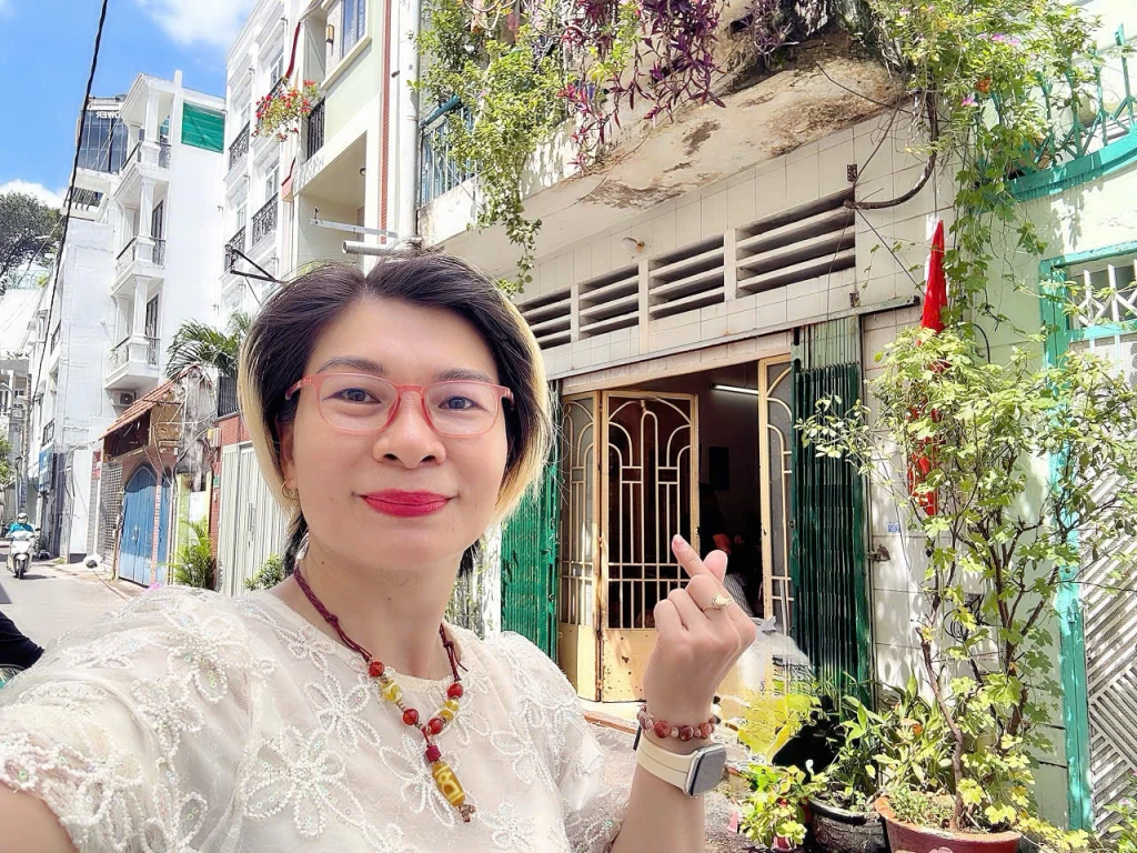 BÁN NHÀ 2 TẦNG MẶT TIỀN KD ĐƯỜNG HUYỀN QUANG, QUẬN 1 - 4M*16M - CHỈ 15,5T - CHÍNH CHỦ Ở XƯA NAY * LH GIANG GIANG: 093.86.76.685