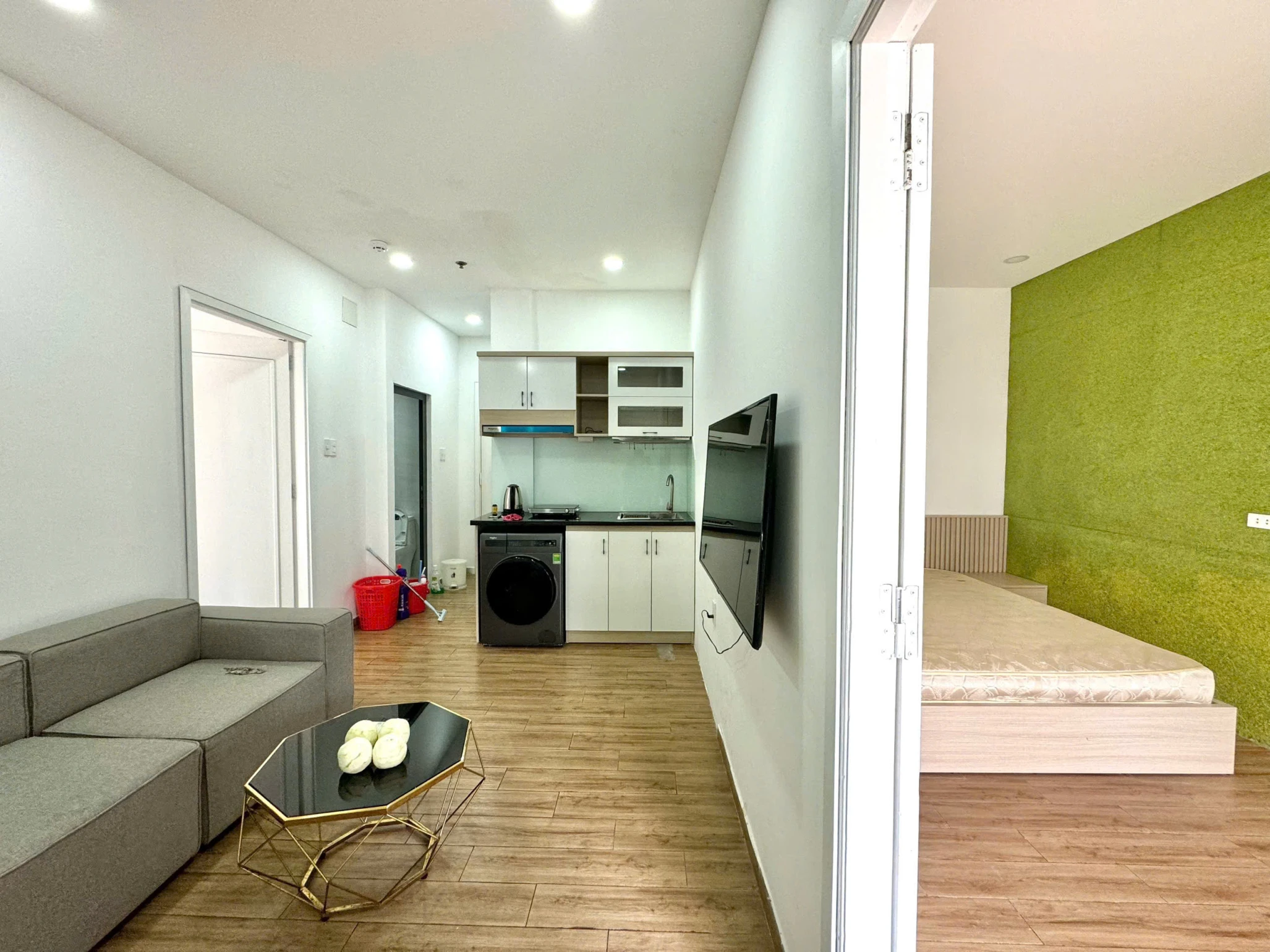 Gần cầu Bông Q1, Bán tòa nhà Office+Apartments_HDT 300tr_6x40 NH 8m_Hầm 7 tầng