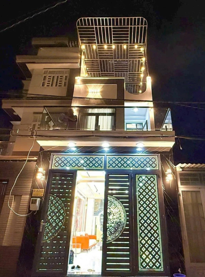 NHÀ HẺM XE HƠI, CẠNH PHÚ MỸ HƯNG, 4X19M, CÓ PHÒNG NGỦ TẦNG TRỆT, HƠN 8 TỶ