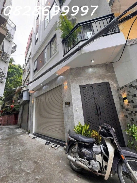 BÁN NHÀ TRẦN QUỐC HOÀN CẦU GIẤY 2 MẶT NGÕ Ô TÔ 45M2 7 TẦNG 24 TỶ