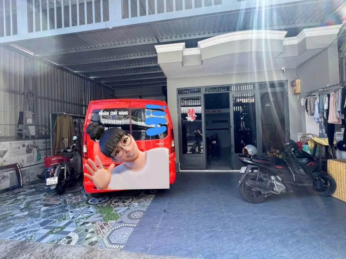 Hẻm ôtô ngủ trong nhà Lê Văn Lương, Nhà Bè - Hiện Hữu 2 căn nhà 2 tầng độc lập cực tiện cho gia đình lớn hoặc vừa ở vừa cho thuê