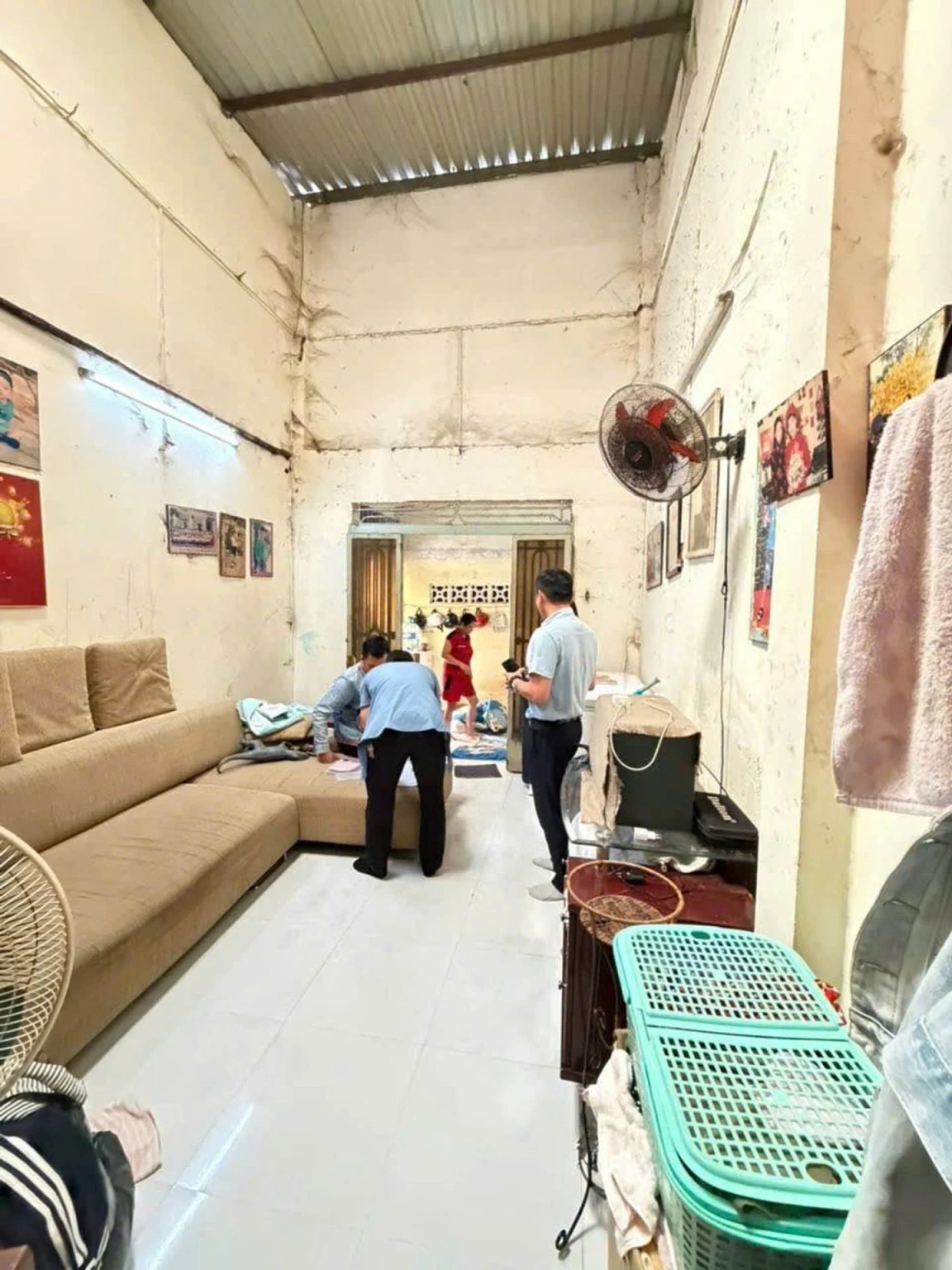 Bán nhà sau lưng mặt tiền Lê Văn lương phường tân quy quận 7