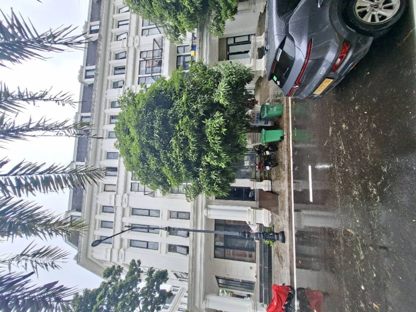 Bán nhà liền kề louis city tân mai 5 tầng ô chờ thang máy hoàng mai