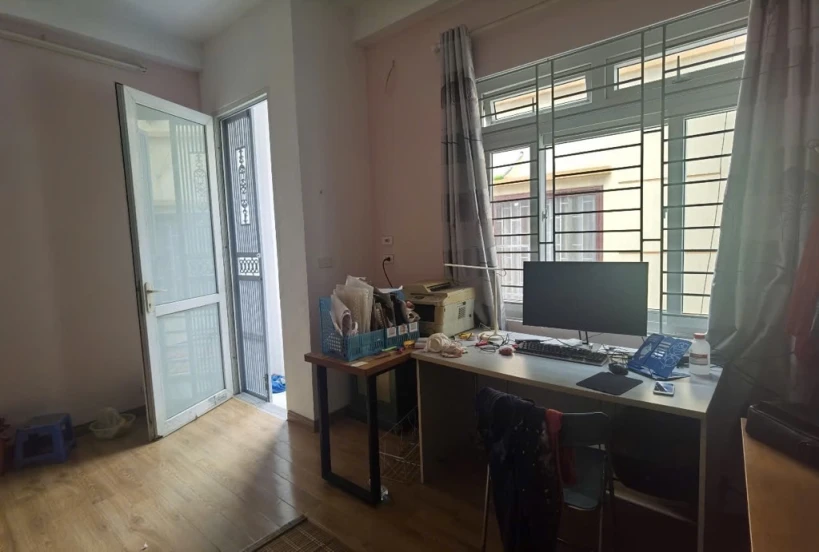 Bán 47M giáp nhị tặng nhà 20M ô tô tránh hoàng mai