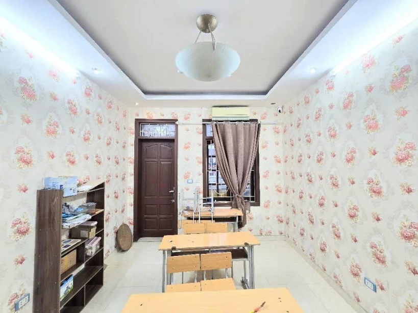 Kim đồng bán nhà 4 tầng phân lô mặt ngõ chính ô tô dừng đỗ kinh doanh hoàng mai