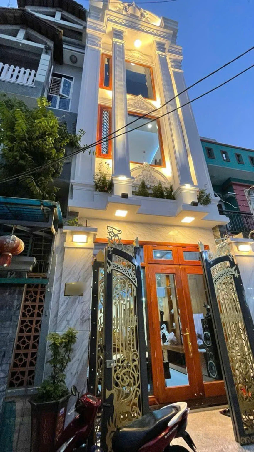 NHÀ ĐẸP THIẾT KẾ TỈ MỈ - KHUNG GỖ ĐỎ - 5 TẦNG - OTO ĐỖ CỬA - NỘI THẤT GIÁ TRỊ CAO - NHĨNH 8 TỶ (TL)