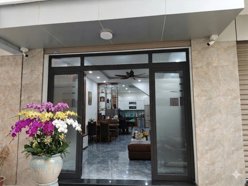 NHÀ PHÚ THƯỢNG-SỔ VUÔNG VẮN-OTO 7 ĐỖ CỬA-NGÕ RỘNG 5M THÔNG TỨ TUNG-NỘI THẤT CAO CẤP-KHU ĐÁNG SỐNG- NHỈNH 11 TỶ