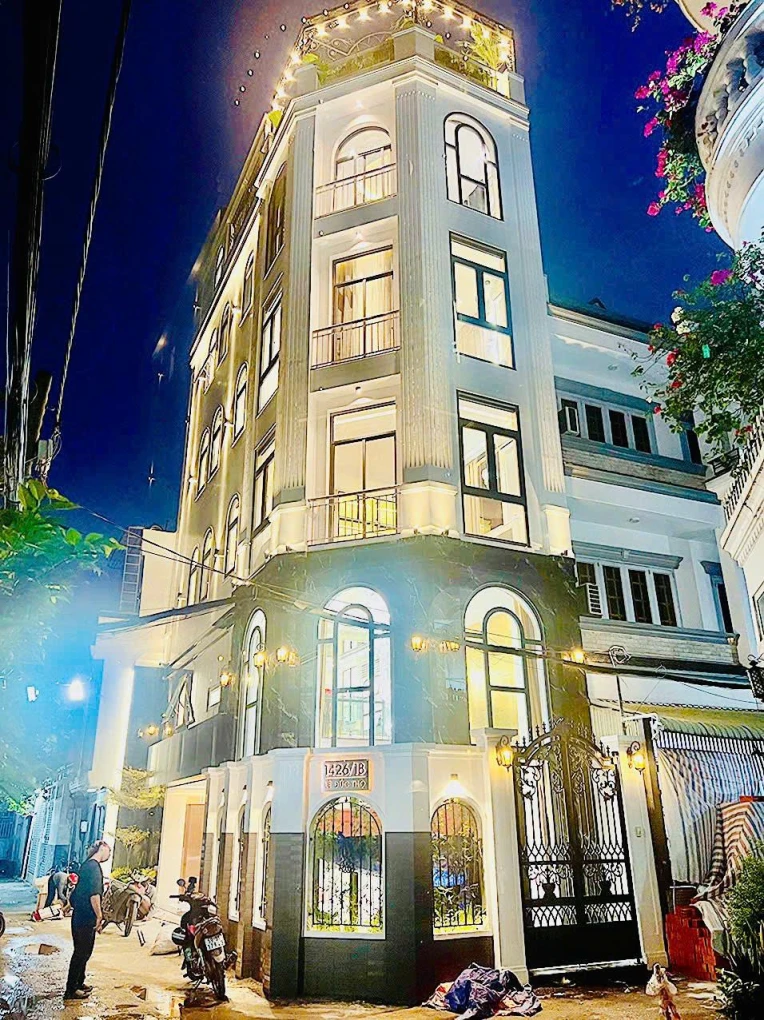 LÔ GÓC, HẺM XE HƠI THÔNG, 6 TẦNG THANG MÁY, FULL NỘI THẤT, DT 67M2, NGANG 5M CHỈ 12 TỶ 8