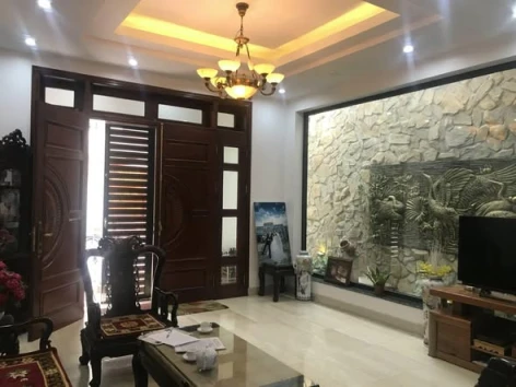Cần cho thuê gấp nhà biệt thự Liễu Giai:  DT 100m² x 5 tầng, mặt tiền 6m.