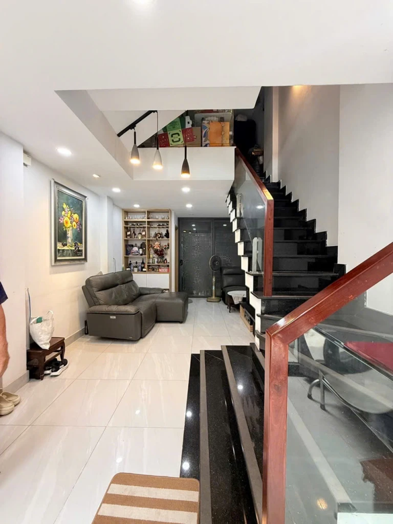 Bán nhà 5 tầng đường Điện Biên Phủ, Quận 3 – 40m2, 5 phòng ngủ – 12 tỷ