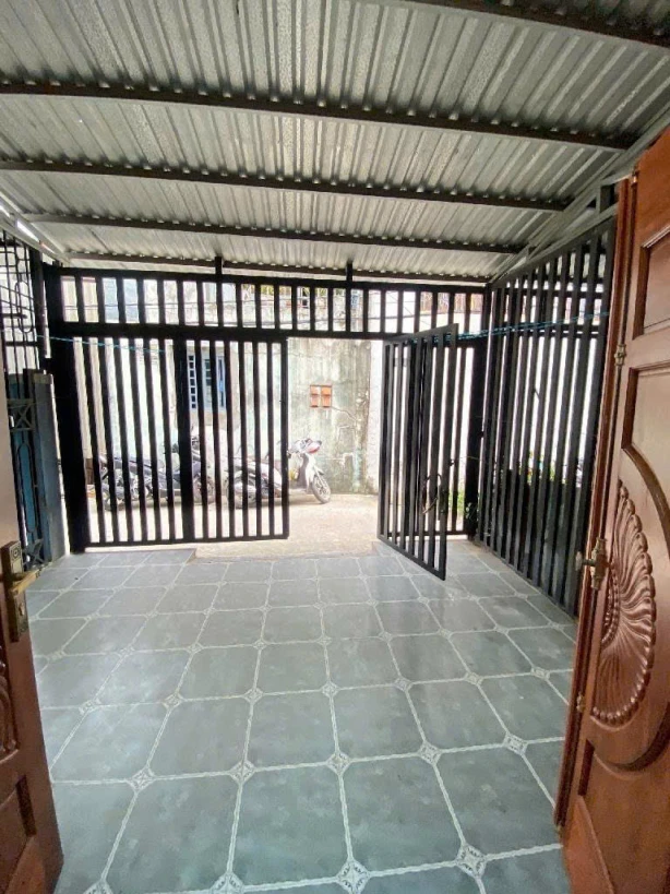 BÁN NHÀ 2 MẶT TIỀN HẺM XE HƠI QUỐC LỘ 50 BÌNH CHÁNH - 98M2 (4X23.3M) - CÁCH MT 10M - 4PN - GIÁ 5.5 TỶ