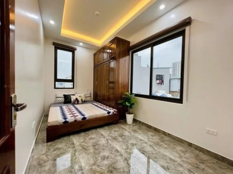CHDV ngay trung tâm phường Cầu Giấy 24tỷ 118m2 – Dòng tiền đỉnh ~ 2tỷ/năm
