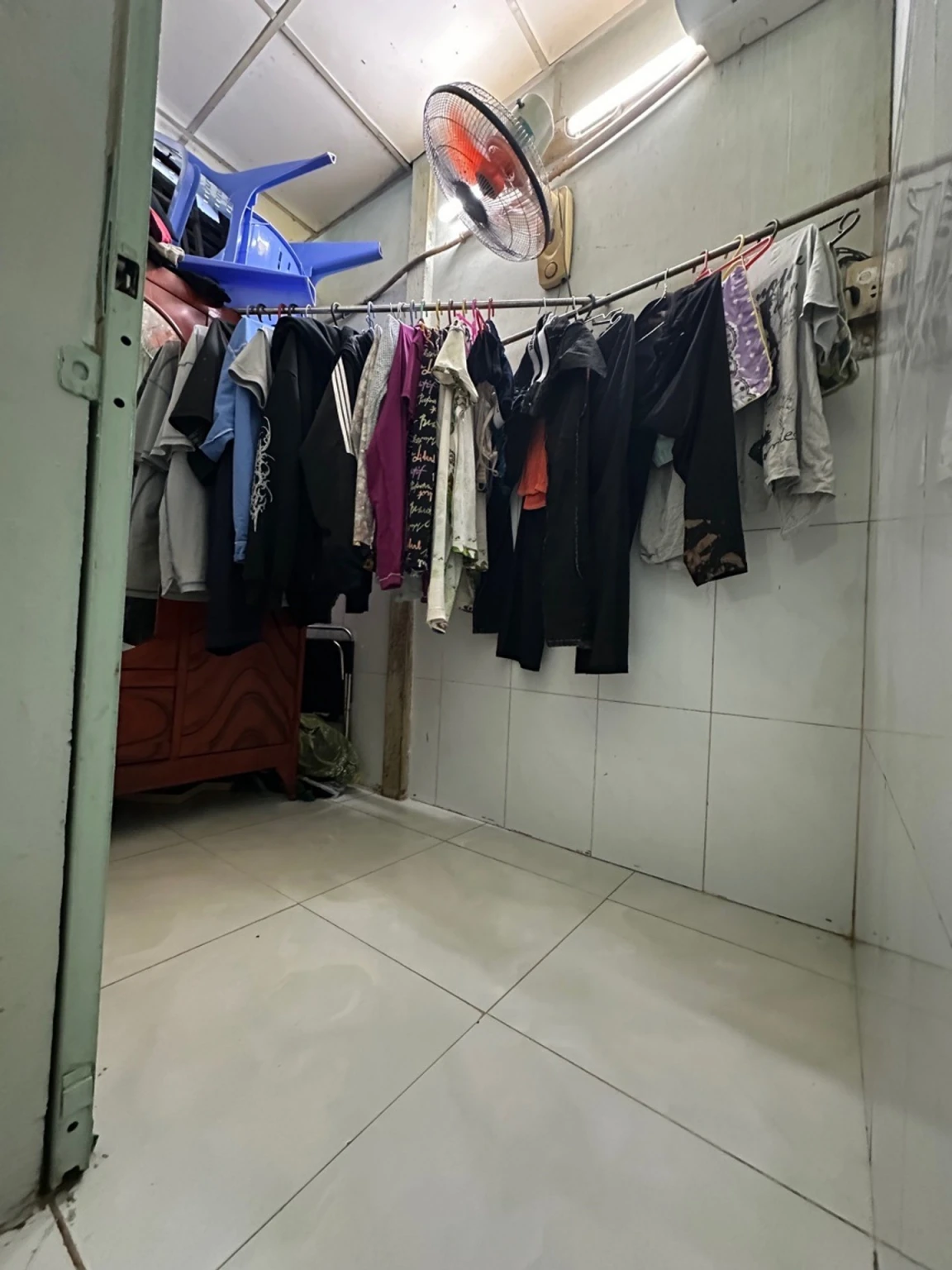QUẬN 8 - gần cầu Chánh Hưng, gần cầu chà và , thuận tiện di chuyển sang các quận.