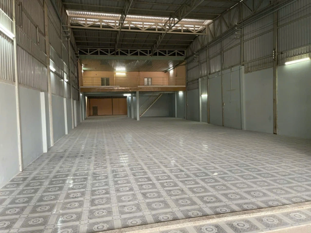 Bán nhà mặt tiền Đặng Thúc Vịnh, Hóc Môn, 535m2, giá 18.3 tỷ, sổ hồng riêng
