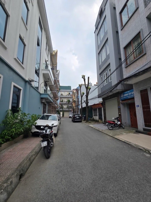 KIM GIANG_ĐẠI KIM PHÂN LÔ ÔTÔ TRÁNH _CỰC HIẾM NHÀ BÁN_CẠNH KĐT ĐẠI KIM,GẦN RẤT NHIỀU CÁC TRƯỜNG ĐẠI HỌC _Ở HOẶC CHO THUÊ KD DÒNG TIỀN.