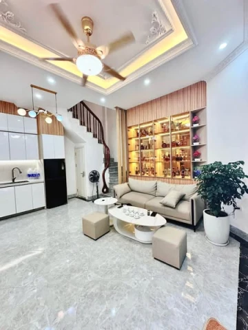 Chính chủ bán nhà quận Hoàng Mai 30m 5 tầng, ô tô đỗ sát nhà, đầy đủ nội thất ở Gamuda hơn 5tỷ.