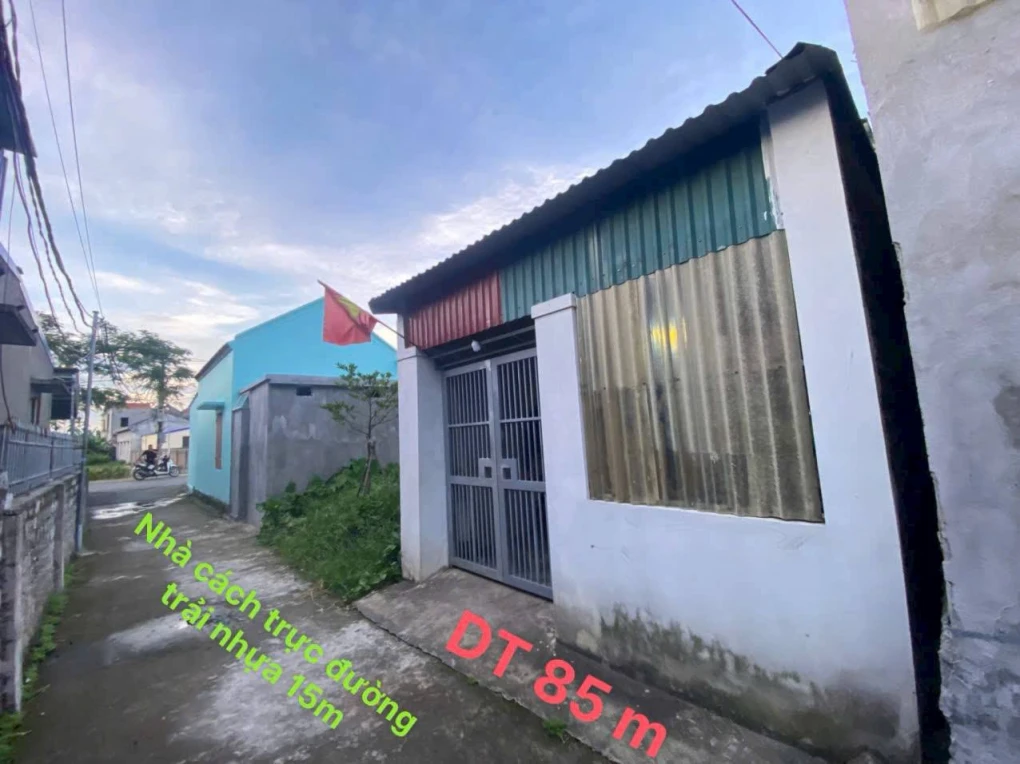 Bán đất tặng nhà cấp 4 Đông Sơn