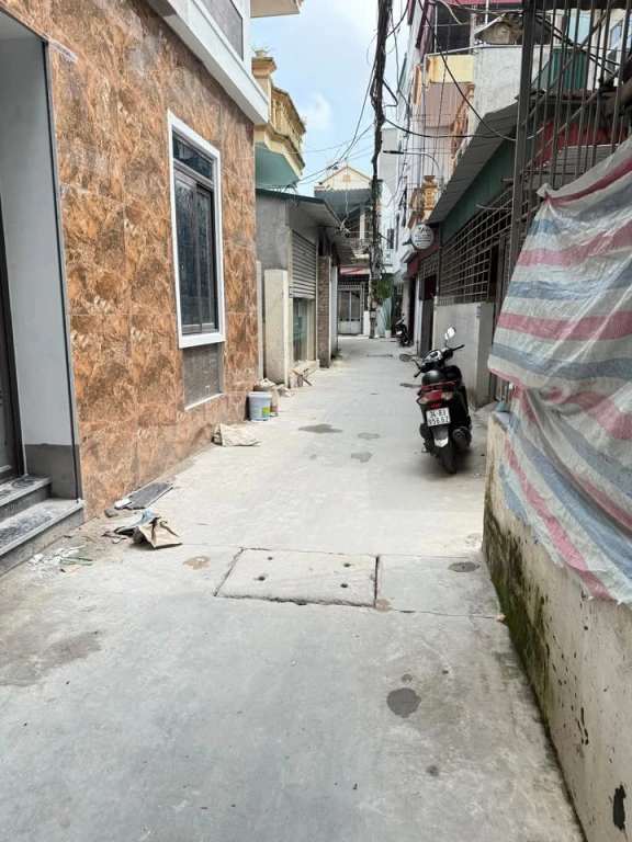 BÁN NHÀ 3 TẦNG MẶT TIỀN HƠN 7M