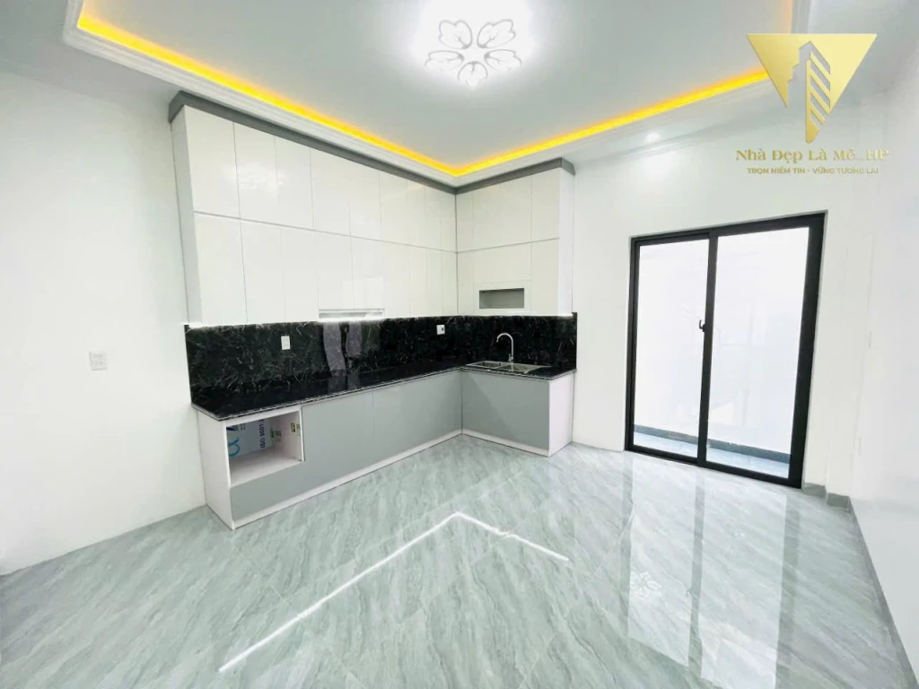 Hạ giá gần 300tr chỉ còn..
