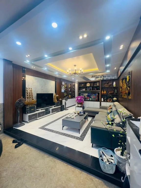 Nhà 4 Tầng phân lô TĐC Đằng Lâm