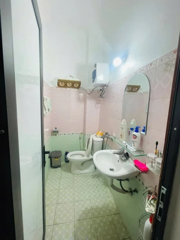CHO THUÊ NHÀ NGÕ TÔ VŨ 3 NGỦ CÓ ĐỒ CƠ BẢN