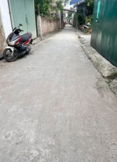 Chính chủ gửi bán nhà 2,5 tầng tại chợ chiều