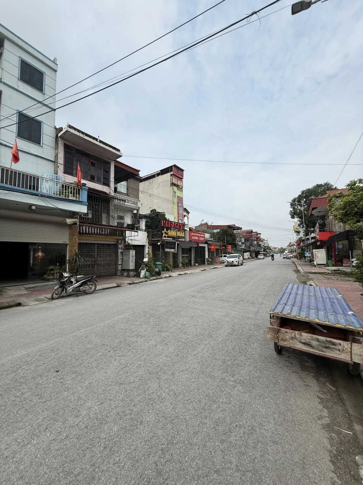 Cách trường CĐCN Hưng yên. Đường 5a, KCN phố nối A 100m. Cách TT Bần Yên Nhân 1km