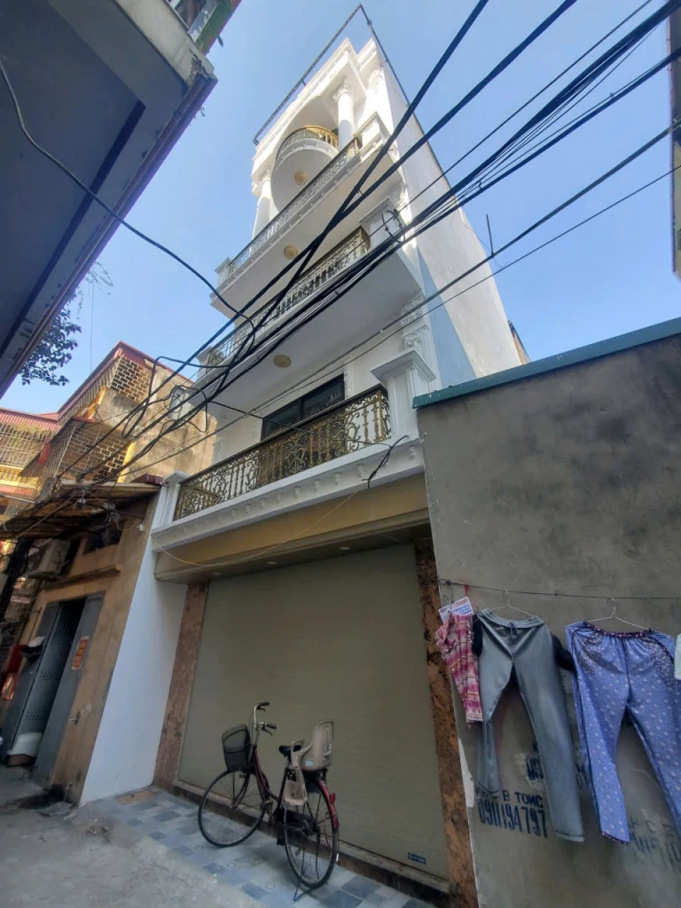 Bán nhà Sài Đồng,Long Biên 6 tầng,50m,mt5m oto vào nhà nhỉnh 10 tỷ