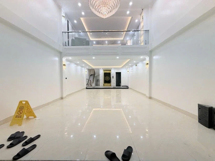 BÁN NHÀ TAM TRINH, YÊN SỞ, HOÀNG MAI - THANG MÁY - 74M 28.5 TỶ