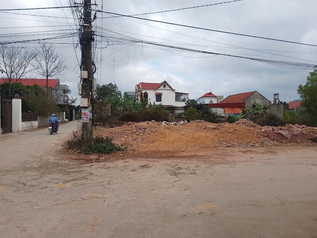 ĐẤT NỀN CHŨ BẮC NINH GIÁ 480 TRIỆU  400M2  SỔ ĐỎ RÕ RÀNG  Nguyễn Hùng BĐS - 0989333012