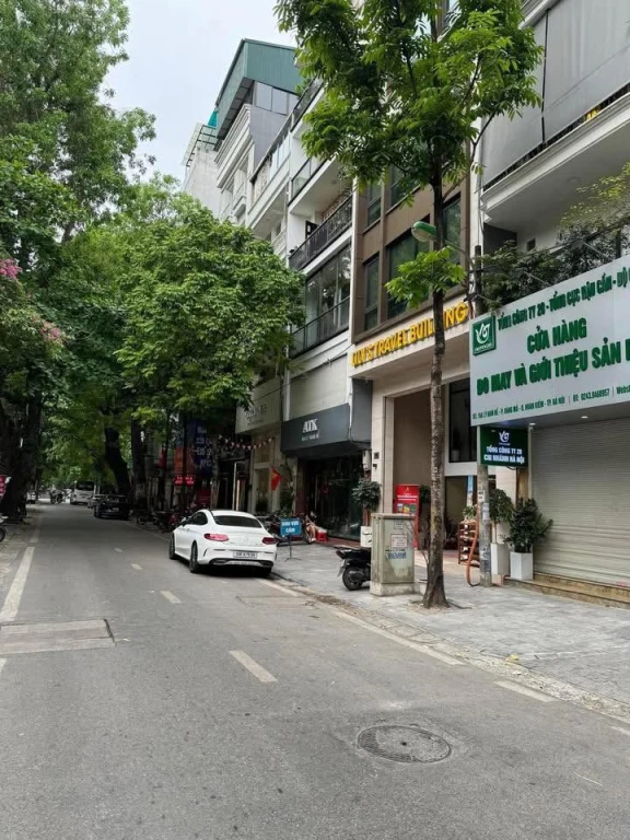 TÒA VĂN PHÒNG, PHỐ LÝ NAM ĐẾ, HOÀN KIẾM-VỈA HÈ-KD: 75M X8T, MT 6,5M, GIÁ 95 TỶ