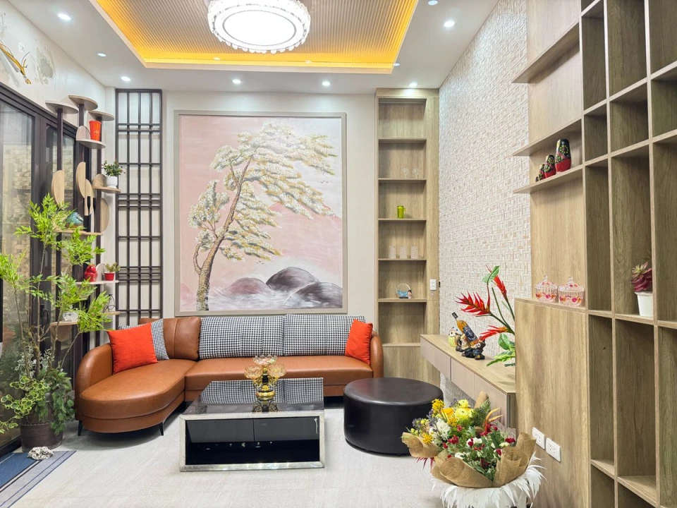 NHÀ MỚI 6 TẦNG Ô TÔ ĐỖ CỬA FULL NỘI THẤT Nguyễn Văn Cừ 51m X 11.9 tỷ Long Biên Hà Nội.