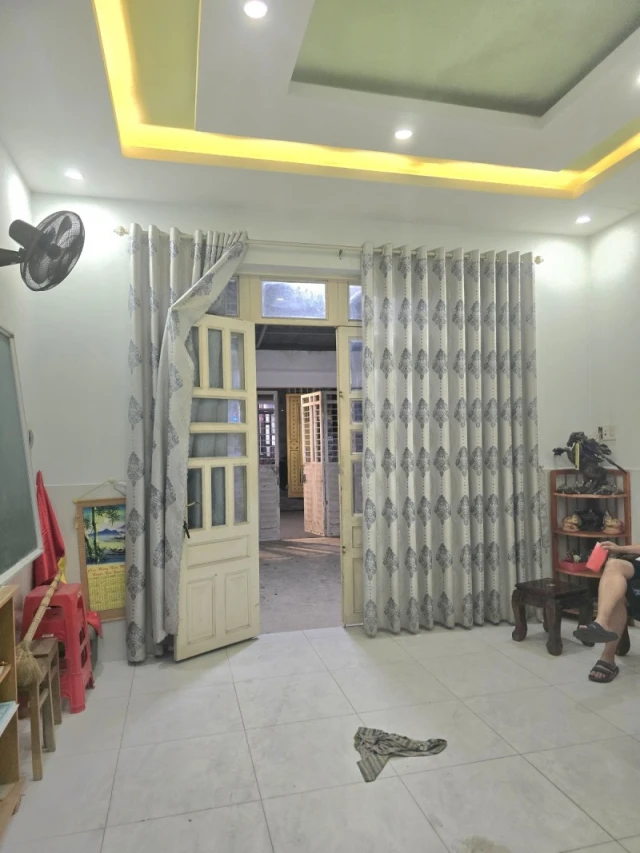 Bán nhà đường Trương Văn Hải, Q9, Thủ Đức, TP HCM. DT 95m2, 2 lầu, 3PN, Giá  8.55  tỷ, SHR 0933125879