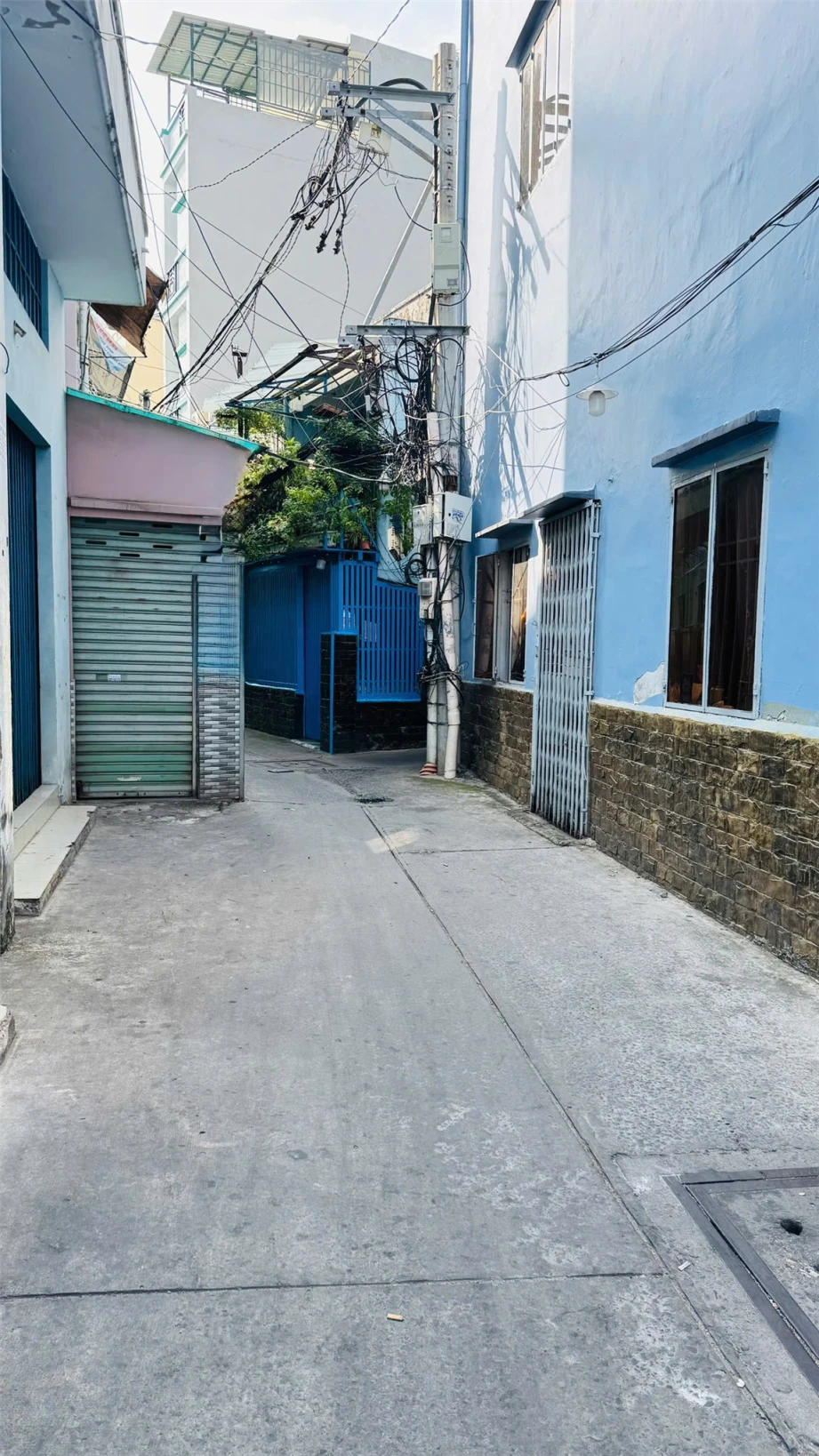 Quận 4 - 62M - 5PN - Không Quy Hạch - Hẻm Ba Gác - Nhỉnh 6 Tỷ