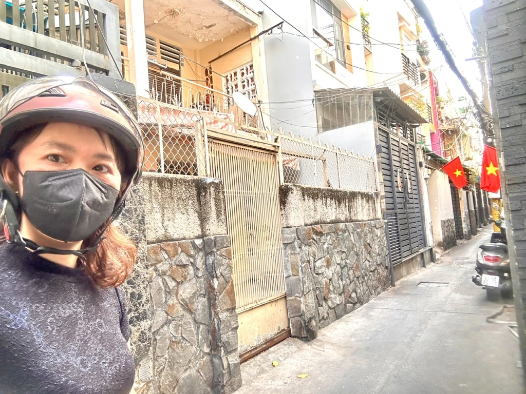 SIÊU PHẨM NHÀ NGƠN GẦN MẶT TIENF XE HƠI Đ.TÔN ĐẢN- VỚI TÀI CHÍNH 6.5T KHÔNG CÓ CĂN THỨ 2 DT LỚN 74 M2- KẾ BÊN CHỢ 200 Đ.XÓM CHIẾU.