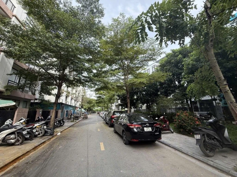 BÁN BIỆT THỰ LIỀN KỀ XUÂN PHƯƠNG GARDEN – 2 MẶT NGÕ – VỈA HÈ Ô TÔ –150M GIÁ NHỈNH 30 TỶ - SIÊU HIẾM