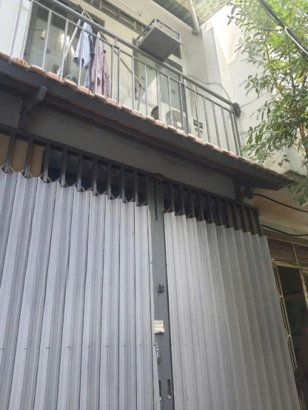 Nhà 2 tầng nở hậu Hẻm Bình Đông P15 Q8. Giá 1,7 tỷ TL