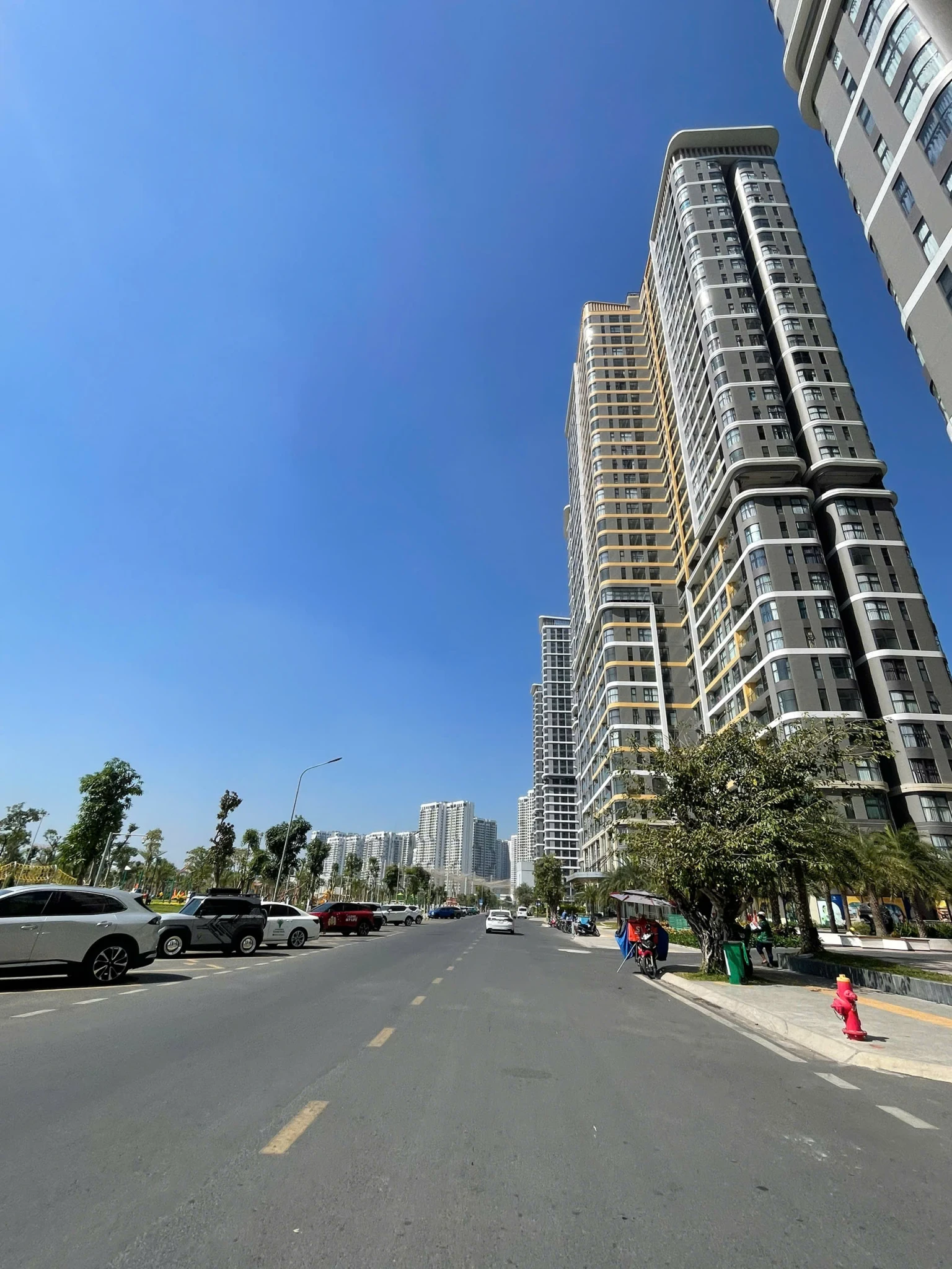 BÁN ĐẤT NGUYỄN VĂN TĂNG - 116M2 CÔNG NHẬN ĐỦ - HẺM XE HƠI - GIÁ RẺ NHẤT KHU VỰC 4.9 TỶ - LH: 0762161868