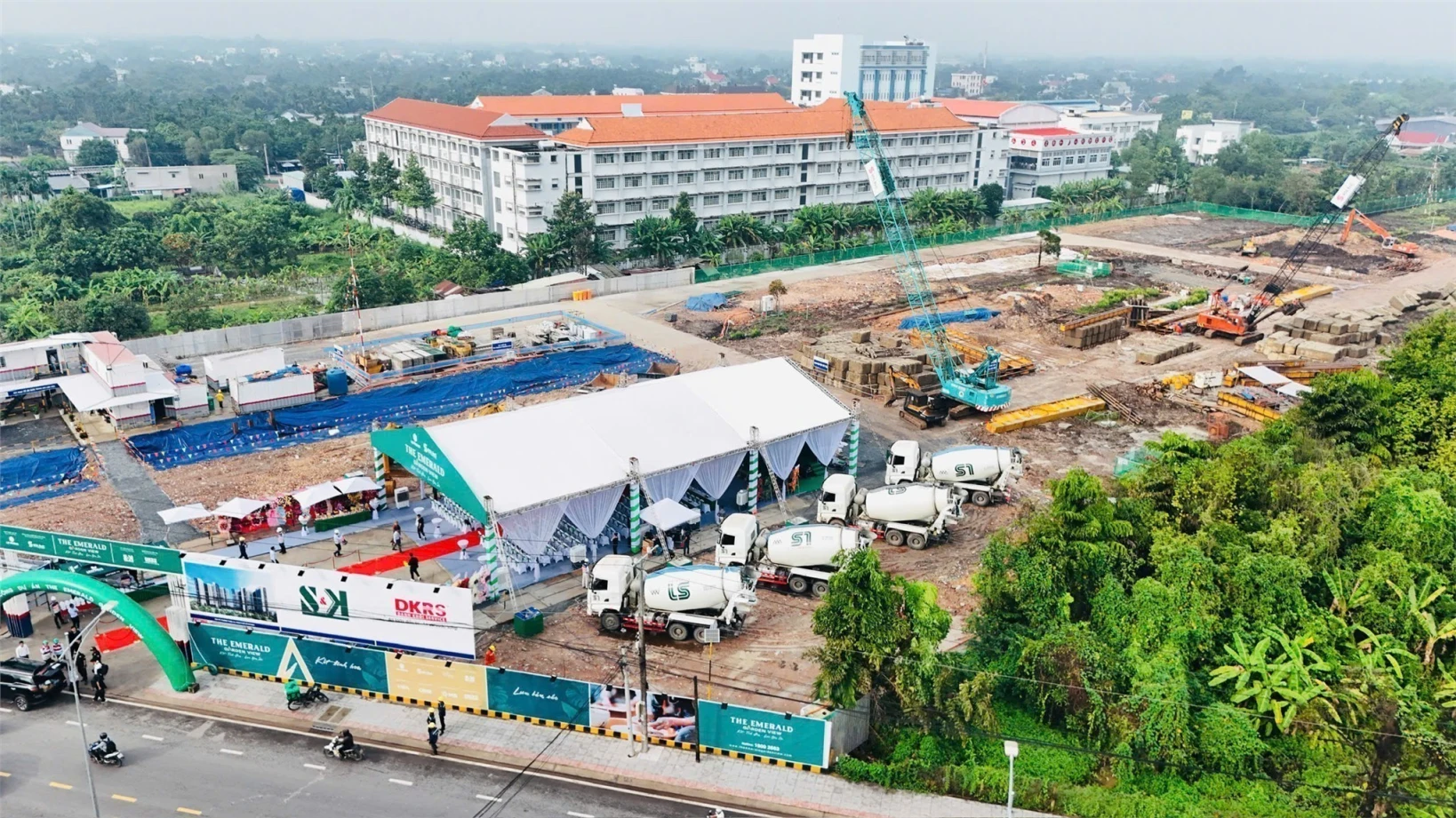 THE EMERALD GARDEN VIEW – Biểu tượng xu hướng sống xanh sang trọng
Giá chỉ từ 35 triệu/m²