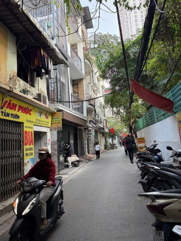 Bán nhà Nguyễn Trãi Ô tô vào nhà, ngõ thông kinh doanh 38m MT 5m giá 10 tỷ