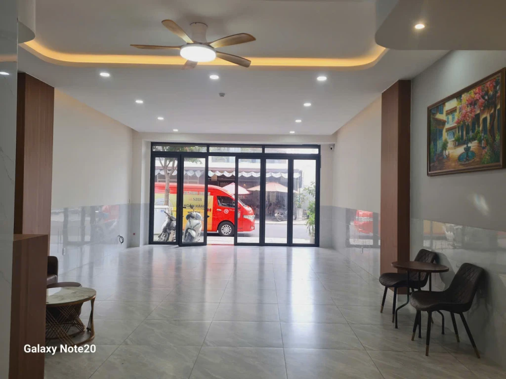 Cho thuê văn phòng mặt tiền Bùi Thiện Ngộ – 190m² – giá 17 triệu/tháng