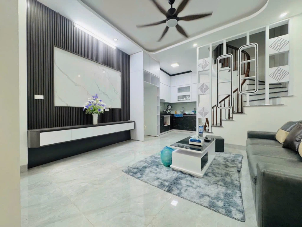 CHO THUÊ NHÀ NGUYÊN CĂN MINH KHAI, HAI BÀ TRƯNG, HÀ NỘI -  5 TẦNG, FULL NỘI THẤT ,Ở NGAY