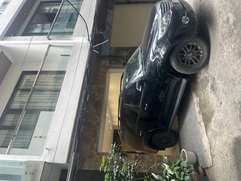 Bán nhà Ngọc Thuỵ 44m x 7T gara oto thang máy nhỉnh 15t còn tl