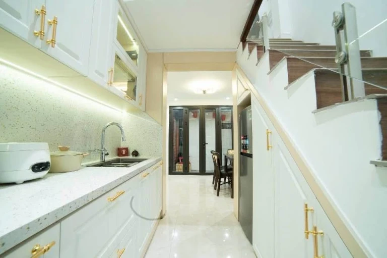 NHÀ XINH LUNG LINH – DỌN VÀO Ở NGAY – 2 THOÁNG TRƯỚC SAU – GẦN PHỐ – KHÔNG LO QUY HOẠCH