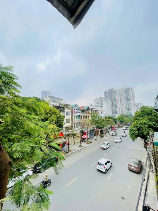 💰420 triệu/m² cho nhà mặt phố 2 mặt thoáng ở Hạ Yên Quyết, Cầu Giấy – Đắt hay rẻ?