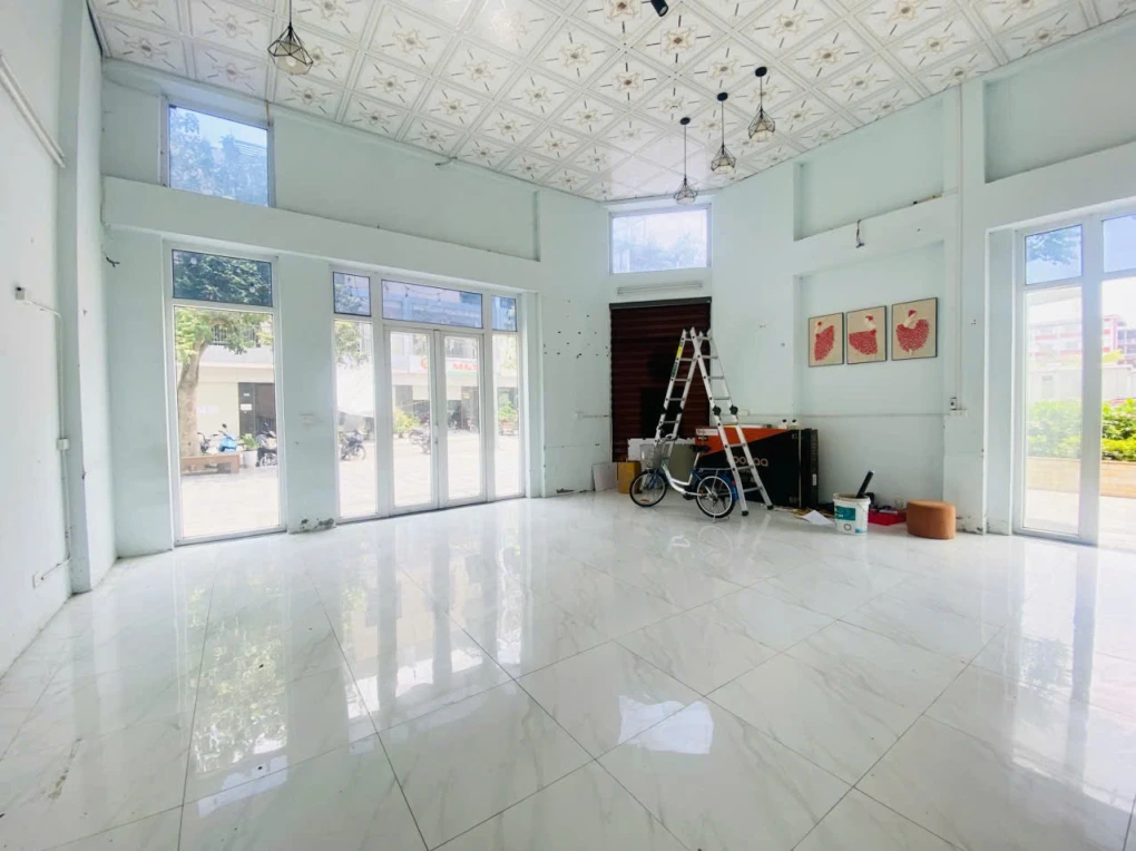 CC Cho thuê Căn Góc Shophouse ở kết hợp Kinh Doanh, Văn Phòng, spa, nail